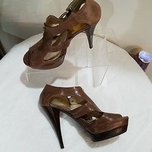 EUC SZ 8.5 MICHAEL KORS HEELS 5"